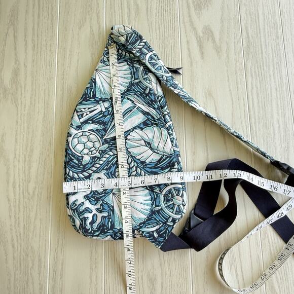 Vera Bradley Sea Life Navy Sling Backpack – Lighten Up Line - Picture 4 of 8